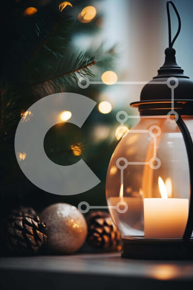 Intra Συλλεκτικό Ξύλινο Παζλ Plywood  4mm - Φανάρι στο φως των κεριών μπροστά από το χριστουγεννιάτικο δέντρο Σε Ξύλινο Κουτί - Διαστάσεις: 10x10 cm – 25 κομμάτια