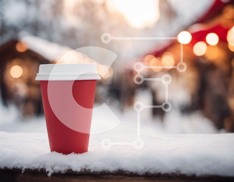 Intra Συλλεκτικό Ξύλινο Παζλ Plywood  4mm - Κόκκινο φλιτζάνι καφέ σε χιονισμένο έδαφος στην υπαίθρια αγορά Σε Ξύλινο Κουτί - Διαστάσεις Puzzle: 10x10 cm – 25 κομμάτια