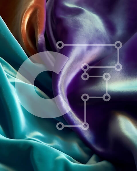 Intra Συλλεκτικό Ξύλινο Παζλ Plywood  4mm - Εκπληκτική κινηματογράφηση σε πρώτο πλάνο ενός υφάσματος από μετάξι βαθύ μωβ με κυματιστή υφή Σε Ξύλινο Κουτί - Διαστάσεις Puzzle: 10x10 cm – 25 κομμάτια