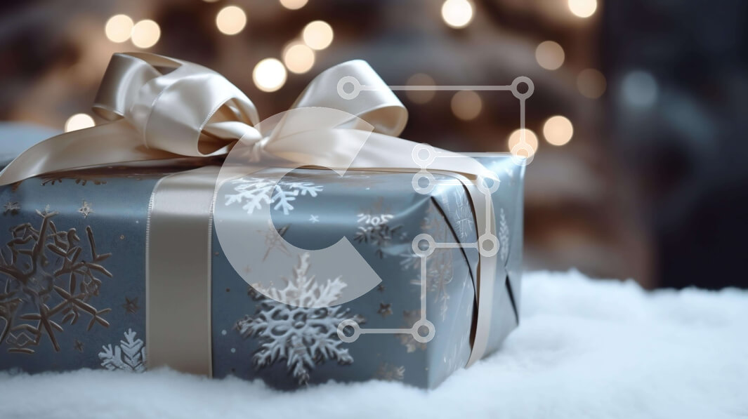 Intra Συλλεκτικό Ξύλινο Παζλ Plywood  4mm - Κομψή ασημένια συσκευασία δώρου καλυμμένη με χιόνι και διακοσμημένη με νιφάδες χιονιού Σε Ξύλινο Κουτί - Διαστάσεις: 10x10 cm – 25 κομμάτια