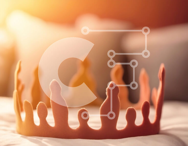 Intra Συλλεκτικό Ξύλινο Παζλ Plywood  4mm - Χάρτινο στέμμα σε κρεβάτι με λευκά σεντόνια και μαξιλάρια Σε Ξύλινο Κουτί - Διαστάσεις: 10x10 cm – 25 κομμάτια