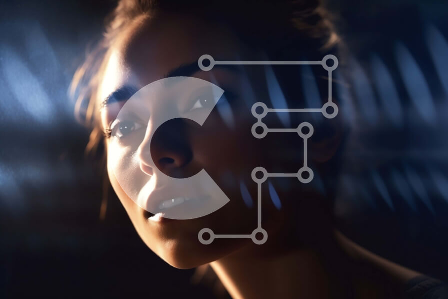 Intra Συλλεκτικό Ξύλινο Παζλ Plywood  4mm - Σοβαρή γυναίκα με μπλε φωτισμό στο πρόσωπο και τα μαλλιά της Σε Ξύλινο Κουτί - Διαστάσεις Puzzle: 10x10 cm – 25 κομμάτια