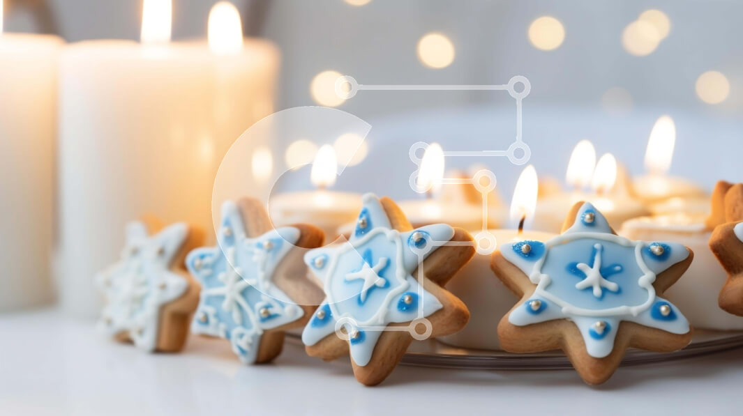 Intra Συλλεκτικό Ξύλινο Παζλ Plywood  4mm - Δίσκος για χριστουγεννιάτικα μπισκότα με νιφάδες χιονιού και κεριά Σε Ξύλινο Κουτί - Διαστάσεις: 10x10 cm – 25 κομμάτια