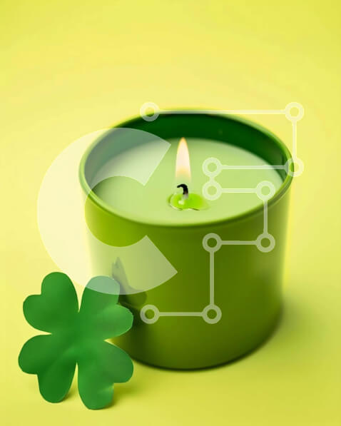 Intra Συλλεκτικό Ξύλινο Παζλ Plywood  4mm - Πράσινο κερί με φύλλα τριφυλλιού σε πορτοκαλί φόντο Σε Ξύλινο Κουτί - Διαστάσεις: 10x10 cm – 25 κομμάτια