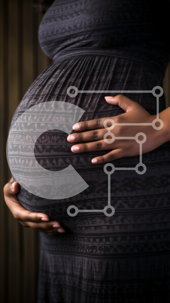 Intra Συλλεκτικό Ξύλινο Παζλ Plywood  4mm - Έγκυος γυναίκα με ενωμένα χέρια γύρω από το στομάχι Σε Ξύλινο Κουτί - Διαστάσεις Puzzle: 10x10 cm – 25 κομμάτια