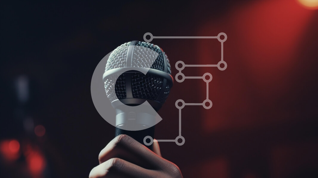 Intra Συλλεκτικό Ξύλινο Παζλ Plywood  4mm - Άτομο που κρατά ανοιχτό μικρόφωνο Σε Ξύλινο Κουτί - Διαστάσεις Puzzle: 10x10 cm – 25 κομμάτια