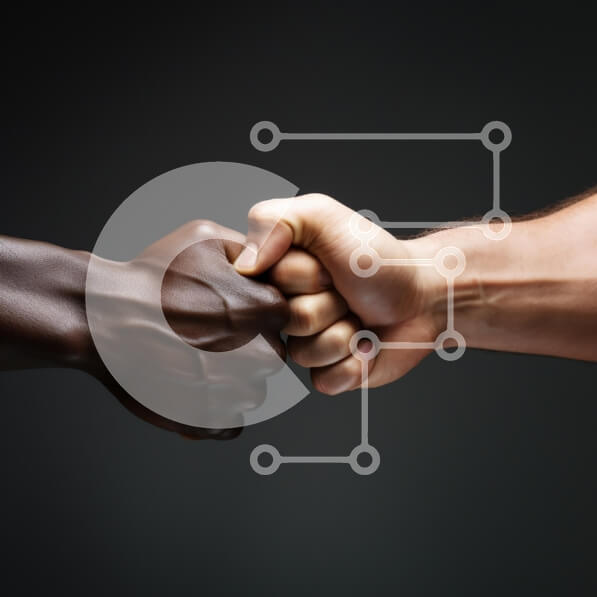 Intra Συλλεκτικό Ξύλινο Παζλ Plywood  4mm - Πυγμή που αντιπροσωπεύει τη φιλία και την ενότητα Σε Ξύλινο Κουτί - Διαστάσεις Puzzle: 10x10 cm – 25 κομμάτια