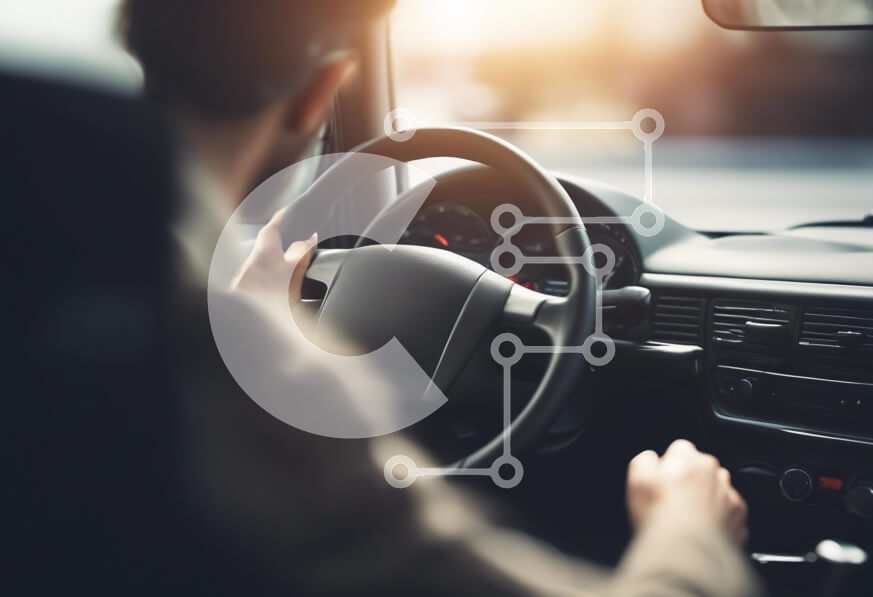 Intra Συλλεκτικό Ξύλινο Παζλ Plywood  4mm - Άτομο που οδηγεί αυτοκίνητο με ζεστό φως του ήλιου Σε Ξύλινο Κουτί - Διαστάσεις Puzzle: 10x10 cm – 25 κομμάτια