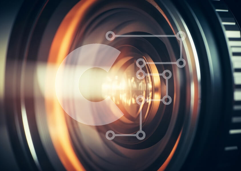 Intra Συλλεκτικό Ξύλινο Παζλ Plywood  4mm - Κοντινό πλάνο φακού κάμερας με αντανάκλαση φωτός Σε Ξύλινο Κουτί - Διαστάσεις Puzzle: 10x10 cm – 25 κομμάτια