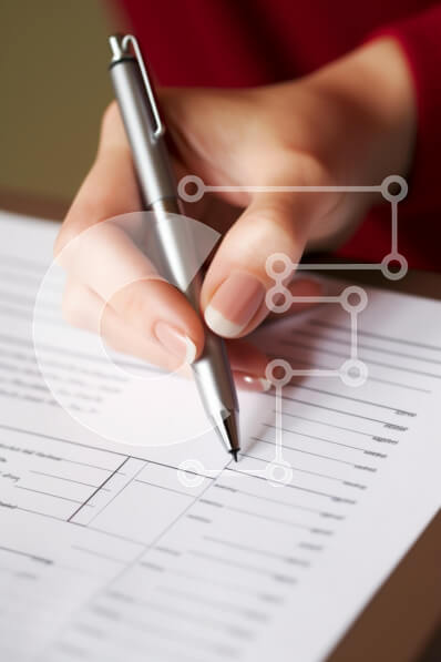 Intra Συλλεκτικό Ξύλινο Παζλ Plywood  4mm - Κοντινό πλάνο γραφής με το χέρι σε έγγραφο Σε Ξύλινο Κουτί - Διαστάσεις Puzzle: 10x10 cm – 25 κομμάτια