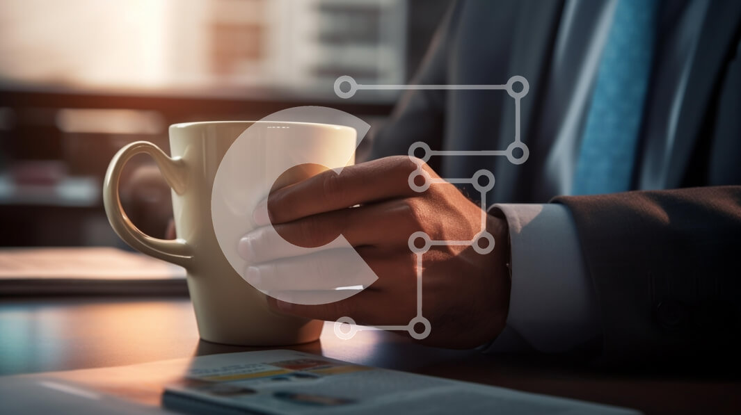 Intra Συλλεκτικό Ξύλινο Παζλ Plywood  4mm - Επιχειρηματίας που απολαμβάνει τον καφέ κατά τη διάρκεια της εργασίας Σε Ξύλινο Κουτί - Διαστάσεις Puzzle: 10x10 cm – 25 κομμάτια