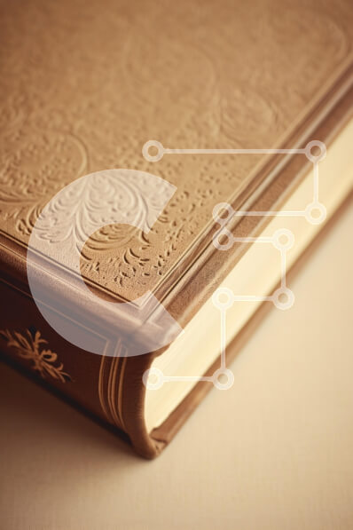 Intra Συλλεκτικό Ξύλινο Παζλ Plywood  4mm - Διακοσμημένο εξώφυλλο βιβλίου με περίπλοκο σχέδιο Σε Ξύλινο Κουτί - Διαστάσεις: 10x10 cm – 25 κομμάτια