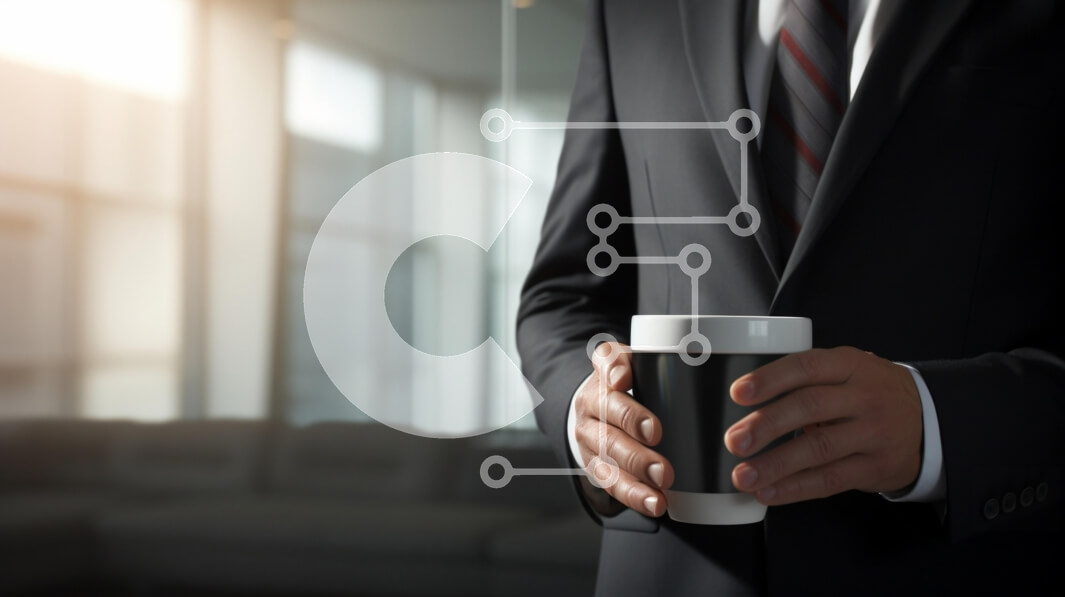 Intra Συλλεκτικό Ξύλινο Παζλ Plywood  4mm - Επιχειρηματίας που κρατά το φλιτζάνι καφέ στο σύγχρονο γραφείο Σε Ξύλινο Κουτί - Διαστάσεις Puzzle: 10x10 cm – 25 κομμάτια