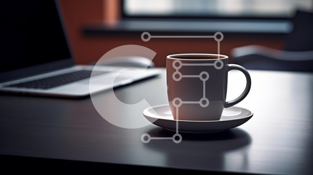 Intra Συλλεκτικό Ξύλινο Παζλ Plywood  4mm - Φλιτζάνι καφέ στο τραπέζι με φορητό υπολογιστή Σε Ξύλινο Κουτί - Διαστάσεις Puzzle: 10x10 cm – 25 κομμάτια