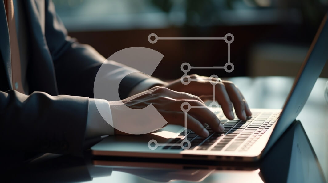 Intra Συλλεκτικό Ξύλινο Παζλ Plywood  4mm - Επαγγελματική πληκτρολόγηση σε φορητό υπολογιστή Σε Ξύλινο Κουτί - Διαστάσεις Puzzle: 10x10 cm – 25 κομμάτια