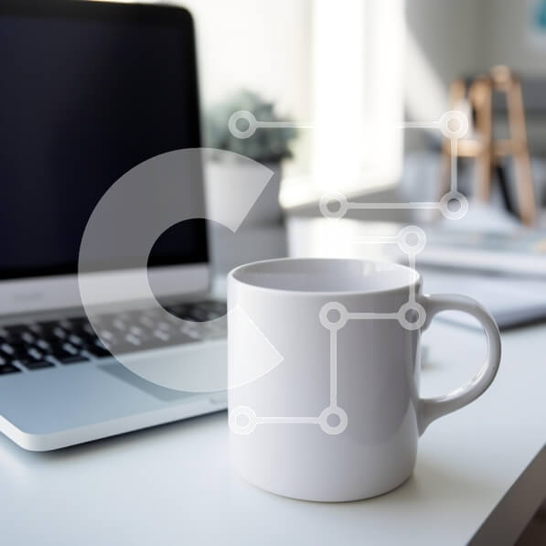 Intra Συλλεκτικό Ξύλινο Παζλ Plywood  4mm - Μινιμαλιστικός χώρος εργασίας με κούπα καφέ Σε Ξύλινο Κουτί - Διαστάσεις Puzzle: 10x10 cm – 25 κομμάτια