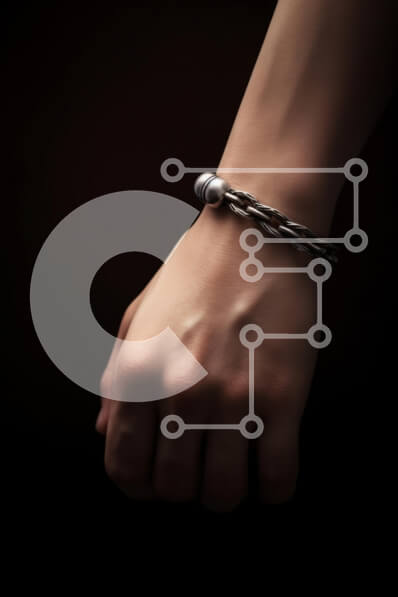 Intra Συλλεκτικό Ξύλινο Παζλ Plywood  4mm - Κομψό βραχιόλι στο χέρι Σε Ξύλινο Κουτί - Διαστάσεις Puzzle: 10x10 cm – 25 κομμάτια