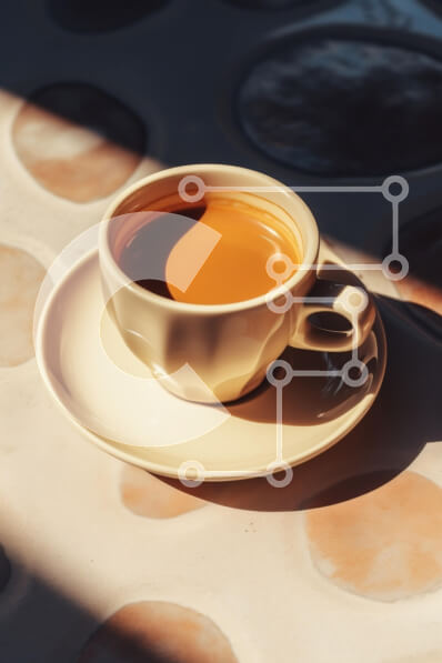 Σετ των 2 Intra Συλλεκτικό Ξύλινο Παζλ Plywood  4mm - Φλιτζάνι καφέ σε τραπέζι με σχέδια Σε Ξύλινο Κουτί - Διαστάσεις: 10x10 cm – 25 κομμάτια