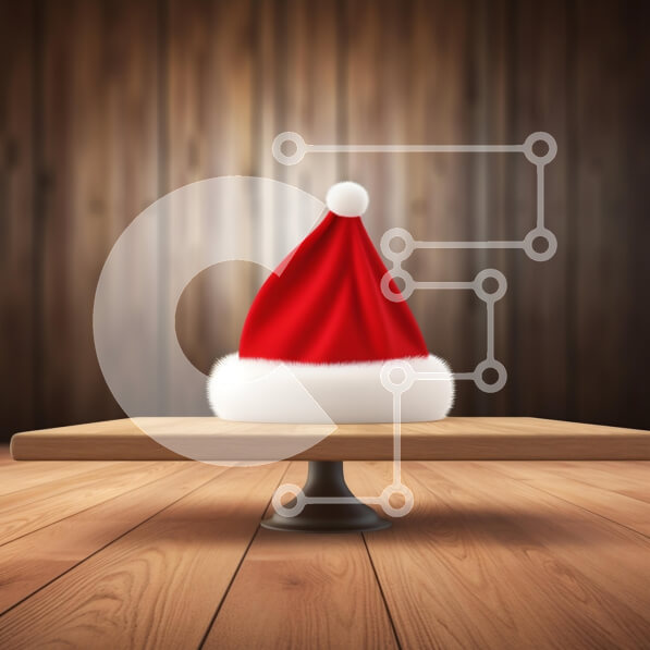 Intra Συλλεκτικό Ξύλινο Παζλ Plywood  4mm - Εορταστικό κόκκινο καπέλο Άγιου Βασίλη σε ξύλινο τραπέζι Σε Ξύλινο Κουτί - Διαστάσεις: 10x10 cm – 25 κομμάτια