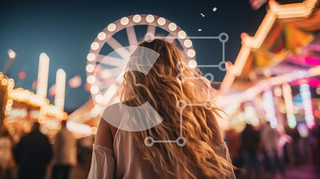 Intra Συλλεκτικό Ξύλινο Παζλ Plywood  4mm - Αποκριάτικη βραδιά με ρόδα και πολύχρωμα φώτα Σε Ξύλινο Κουτί - Διαστάσεις: 10x10 cm – 25 κομμάτια