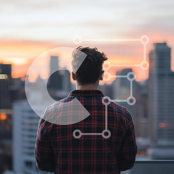 Intra Συλλεκτικό Ξύλινο Παζλ Plywood  4mm - Άτομο που απολαμβάνει το ηλιοβασίλεμα πάνω από το αστικό τοπίο Σε Ξύλινο Κουτί - Διαστάσεις Puzzle: 10x10 cm – 25 κομμάτια