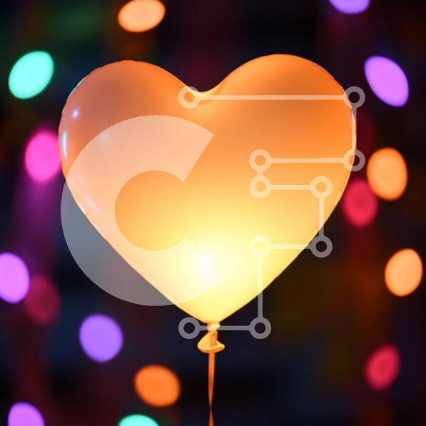 Intra Συλλεκτικό Ξύλινο Παζλ Plywood  4mm - Μπαλόνι σε σχήμα καρδιάς με πολύχρωμα φώτα φόντου Σε Ξύλινο Κουτί - Διαστάσεις Puzzle: 10x10 cm – 25 κομμάτια