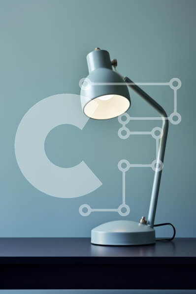 Intra Συλλεκτικό Ξύλινο Παζλ Plywood  4mm - Κομψό φωτιστικό γραφείου σε σκοτεινή επιφάνεια Σε Ξύλινο Κουτί - Διαστάσεις Puzzle: 10x10 cm – 25 κομμάτια