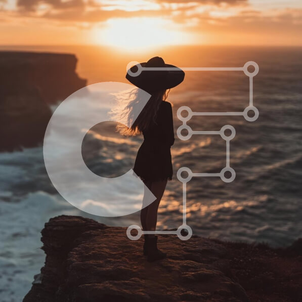 Intra Συλλεκτικό Ξύλινο Παζλ Plywood  4mm - Σιλουέτα μιας γυναίκας στο ηλιοβασίλεμα δίπλα στον ωκεανό Σε Ξύλινο Κουτί - Διαστάσεις: 10x10 cm – 25 κομμάτια