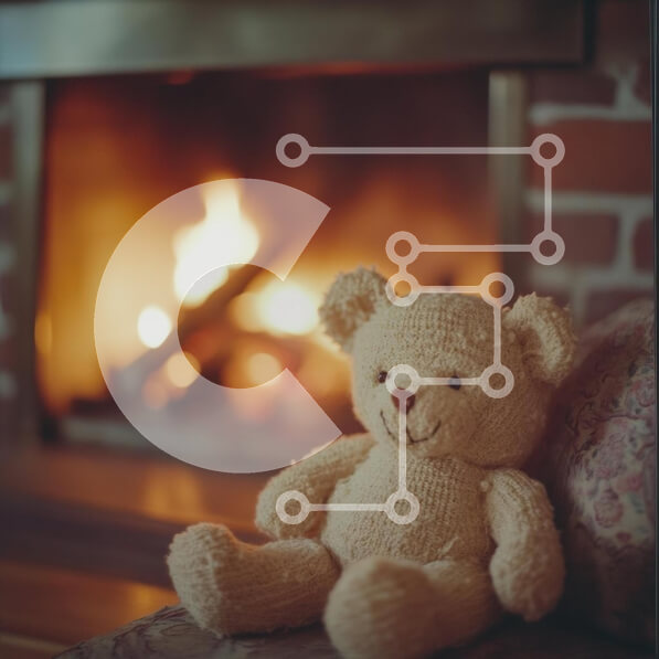 Intra Συλλεκτικό Ξύλινο Παζλ Plywood  4mm - Άνετο αρκουδάκι δίπλα στο τζάκι Σε Ξύλινο Κουτί - Διαστάσεις Puzzle: 10x10 cm – 25 κομμάτια