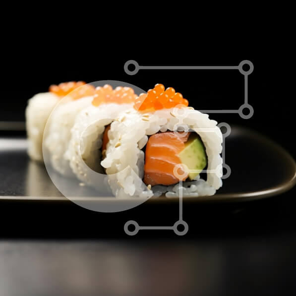 Σετ των 2 Intra Συλλεκτικό Ξύλινο Παζλ Plywood  4mm - Ρολά σούσι με σολομό και αγγούρι σε μαύρο πιάτο Σε Ξύλινο Κουτί - Διαστάσεις: 10x10 cm – 25 κομμάτια