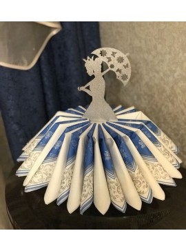 Intra απο ξύλο plywood 3mm-4mm πάχος - Κορίτσι με θήκη χαρτοπετσέτας κορώνας Δίασταση 30x30 cm Intraeaxys-eo4q0j87