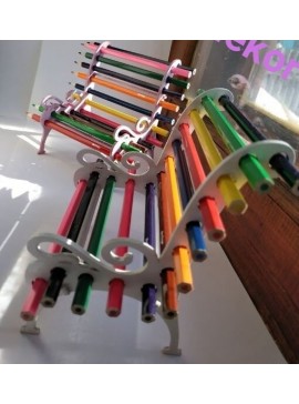 Intra απο ξύλο plywood 3mm-4mm πάχος - Μολυβοθήκη σε σχήμα πάγκου πάρκου Δίασταση 30x30 cm Intraeaxys-p7ymd5p7