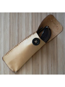 Intra απο ξύλο plywood 3mm-4mm πάχος - Δερμάτινη θήκη γυαλιών Δίασταση 30x30 cm Intraeaxys-eo0q9451