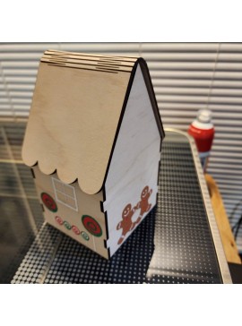 Intra απο ξύλο plywood 3mm-4mm πάχος - Ξύλινο Σπίτι με μελόψωμο Δίασταση 40x50 cm Intraeaxys-joed3681