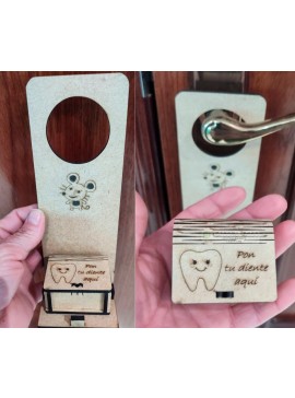 Intra απο ξύλο plywood 3mm-4mm πάχος - Κρεμάστρα πόρτας ποντικιού Perez Δίασταση 30x30 cm Intraeaxys-yon0key7
