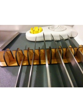 Intra απο ξύλο plywood 3mm-4mm πάχος - Θήκη μαχαιριού Δίασταση 30x30 cm Intraeaxys-voqd2pd1