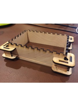 Intra απο ξύλο plywood 3mm-4mm πάχος - Κουτί κόλλας με καρτέλες Δίασταση 30x30 cm Intraeaxys-qomm06ro