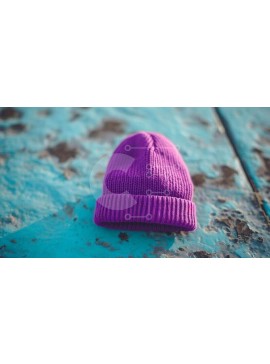 Σετ των 2 Intra Συλλεκτικό Ξύλινο Παζλ Plywood  4mm - Purple Beanie σε τιρκουάζ επιφάνεια Σε Ξύλινο Κουτί - Διαστάσεις: 10x10 cm – 25 κομμάτια