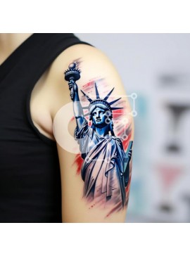 Intra Συλλεκτικό Ξύλινο Παζλ Plywood  4mm - Γυναίκα με τατουάζ πατριωτικό άγαλμα της ελευθερίας Σε Ξύλινο Κουτί - Διαστάσεις Puzzle: 10x10 cm – 25 κομμάτια