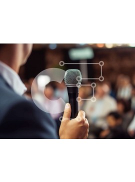 Intra Συλλεκτικό Ξύλινο Παζλ Plywood  4mm - Άνθρωπος που μιλά στην εκδήλωση με μικρόφωνο Σε Ξύλινο Κουτί - Διαστάσεις Puzzle: 10x10 cm – 25 κομμάτια