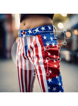 Σετ των 2 Intra Συλλεκτικό Ξύλινο Παζλ Plywood  4mm - Γυναίκα με παντελόνι με μοτίβο αμερικανικής σημαίας Σε Ξύλινο Κουτί - Διαστάσεις: 10x10 cm – 25 κομμάτια