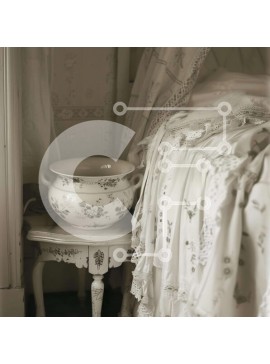 Intra Συλλεκτικό Ξύλινο Παζλ Plywood  4mm - Πολυτελές υπνοδωμάτιο με λευκό κρεβάτι και κεντημένο κουβερλί Σε Ξύλινο Κουτί - Διαστάσεις Puzzle: 10x10 cm – 25 κομμάτια