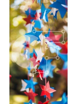 Intra Συλλεκτικό Ξύλινο Παζλ Plywood  4mm - Κόκκινα, λευκά και μπλε αστέρια Origami που κρέμονται από δέντρα Σε Ξύλινο Κουτί - Διαστάσεις Puzzle: 10x10 cm – 25 κομμάτια