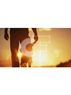 Intra Συλλεκτικό Ξύλινο Παζλ Plywood  4mm - Σιλουέτα του άνδρα και του παιδιού που κρατούν τα χέρια στην παραλία στο ηλιοβασίλεμα Σε Ξύλινο Κουτί - Διαστάσεις Puzzle: 10x10 cm – 25 κομμάτια