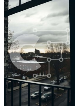 Intra Συλλεκτικό Ξύλινο Παζλ Plywood  4mm - Μπαλκόνι με θέα στην αστική οδό με σταθμευμένα αυτοκίνητα και κτίρια Σε Ξύλινο Κουτί - Διαστάσεις Puzzle: 10x10 cm – 25 κομμάτια