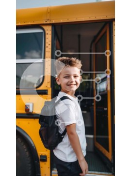 Intra Συλλεκτικό Ξύλινο Παζλ Plywood  4mm - Νεαρό αγόρι που επιβιβάζεται στο κίτρινο σχολικό λεωφορείο Σε Ξύλινο Κουτί - Διαστάσεις Puzzle: 10x10 cm – 25 κομμάτια