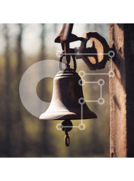 Intra Συλλεκτικό Ξύλινο Παζλ Plywood  4mm - Σκουριασμένο κουδούνι που κρέμεται από παλιό ξύλινο κτίριο Σε Ξύλινο Κουτί - Διαστάσεις Puzzle: 10x10 cm – 25 κομμάτια