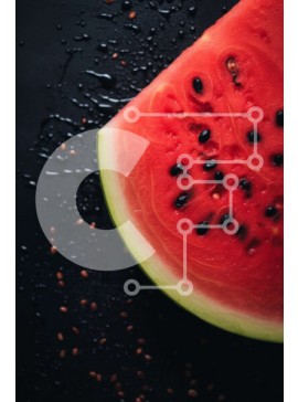Intra Συλλεκτικό Ξύλινο Παζλ Plywood  4mm - Φρεσκοκομμένο καρπούζι σε μαύρο φόντο με σταγόνες βροχής Σε Ξύλινο Κουτί - Διαστάσεις: 10x10 cm – 25 κομμάτια