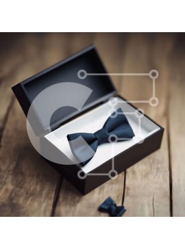 Σετ των 2 Intra Συλλεκτικό Ξύλινο Παζλ Plywood  4mm - Μαύρο παπιγιόν και παπούτσια σε ξύλινο τραπέζι Σε Ξύλινο Κουτί - Διαστάσεις: 10x10 cm – 25 κομμάτια