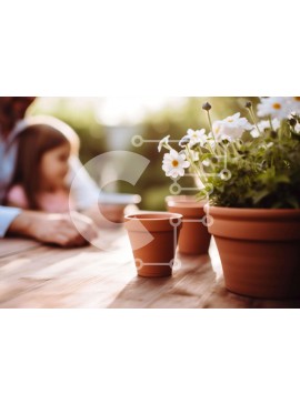 Intra Συλλεκτικό Ξύλινο Παζλ Plywood  4mm - Ζευγάρι και παιδί σε υπαίθριο τραπέζι με λουλούδια σε γλάστρες Σε Ξύλινο Κουτί - Διαστάσεις Puzzle: 10x10 cm – 25 κομμάτια